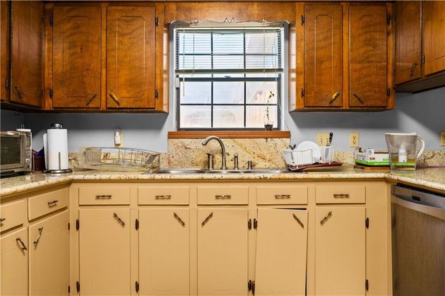 5220 ARGONNE Boulevard, Alexandria, LA 71303