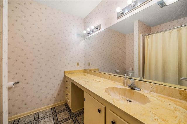 5220 ARGONNE Boulevard, Alexandria, LA 71303