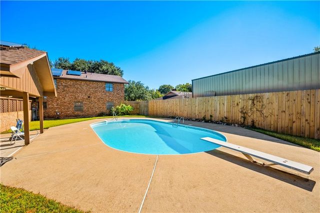 5220 ARGONNE Boulevard, Alexandria, LA 71303