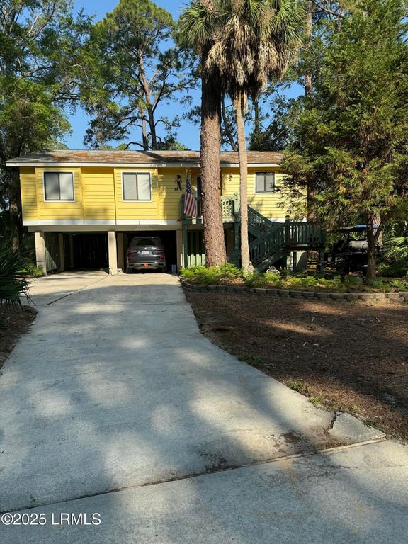 7 Ocean Marsh Court, Harbor Island, SC 29920