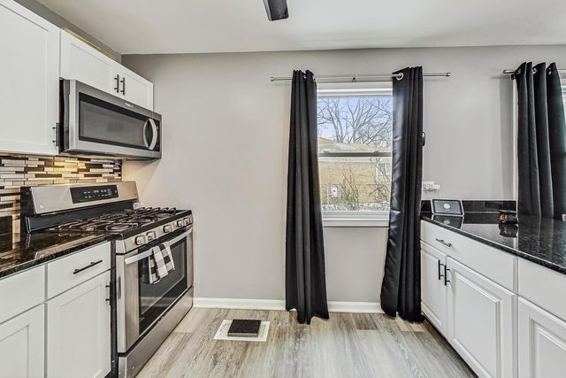 318 Marquette Street, Park Forest, IL 60466