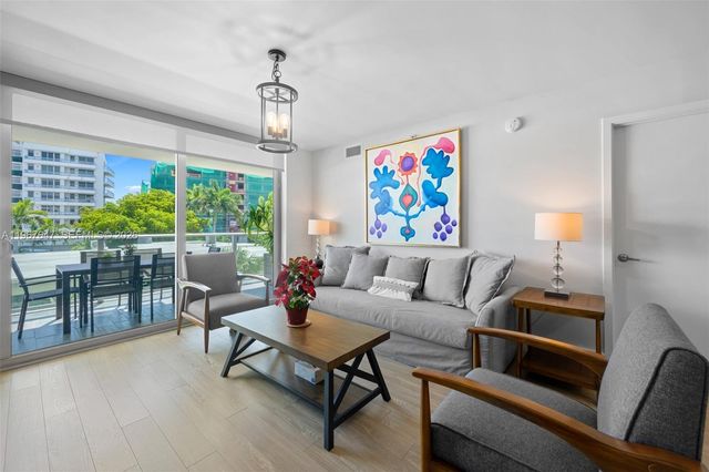 1025 92nd St 406, Bay Harbor Islands, FL 33154