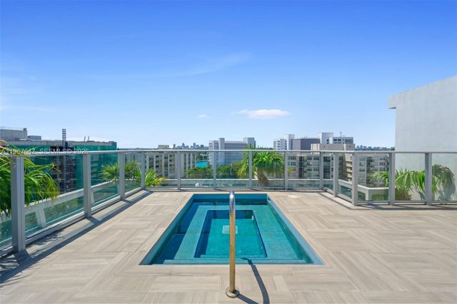 1025 92nd St 406, Bay Harbor Islands, FL 33154