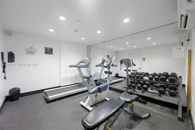 1025 92nd St 406, Bay Harbor Islands, FL 33154