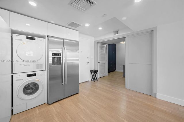 1025 92nd St 406, Bay Harbor Islands, FL 33154