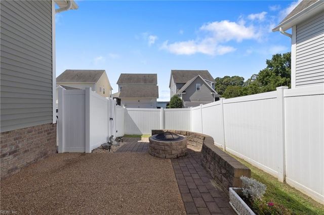 2378 Somerset WAY, Hayes, VA 23072