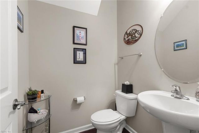 2378 Somerset WAY, Hayes, VA 23072