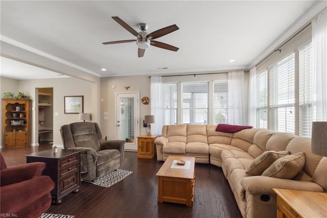 2378 Somerset WAY, Hayes, VA 23072
