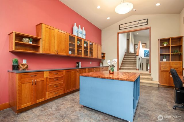 19915 SE Petrovitsky Road, Maple Valley, WA 98038