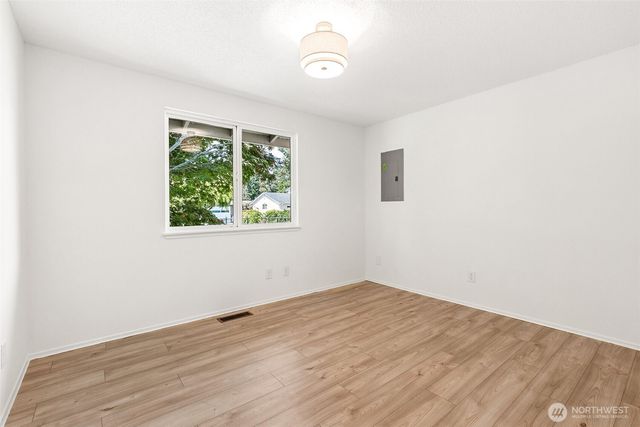 1473 Evergreen Place, Fircrest, WA 98466