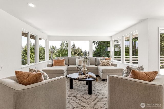 1473 Evergreen Place, Fircrest, WA 98466
