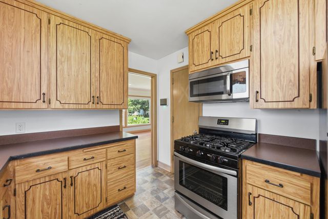 3426 Zenith Avenue N, Robbinsdale, MN 55422