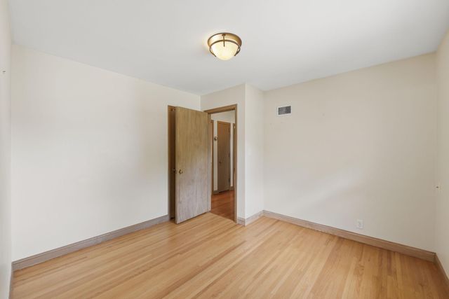 3426 Zenith Avenue N, Robbinsdale, MN 55422