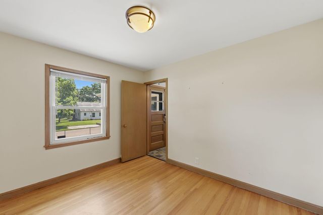 3426 Zenith Avenue N, Robbinsdale, MN 55422