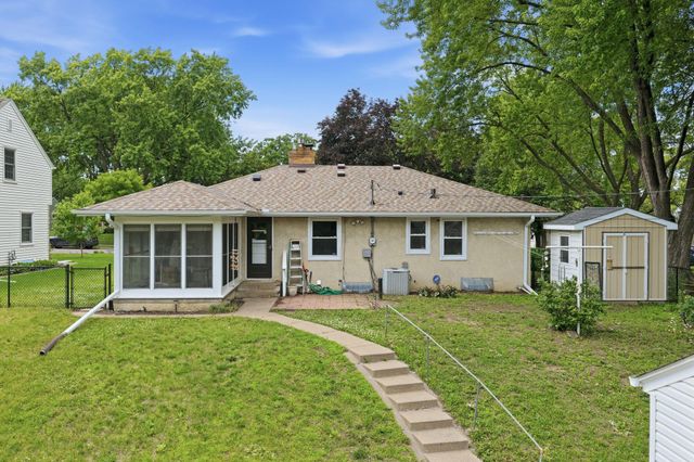 3426 Zenith Avenue N, Robbinsdale, MN 55422
