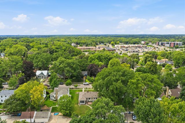 3426 Zenith Avenue N, Robbinsdale, MN 55422