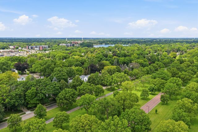 3426 Zenith Avenue N, Robbinsdale, MN 55422