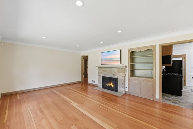 3426 Zenith Avenue N, Robbinsdale, MN 55422