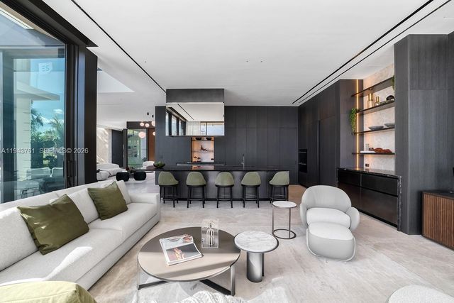 217 E Rivo Alto Dr, Miami Beach, FL 33139