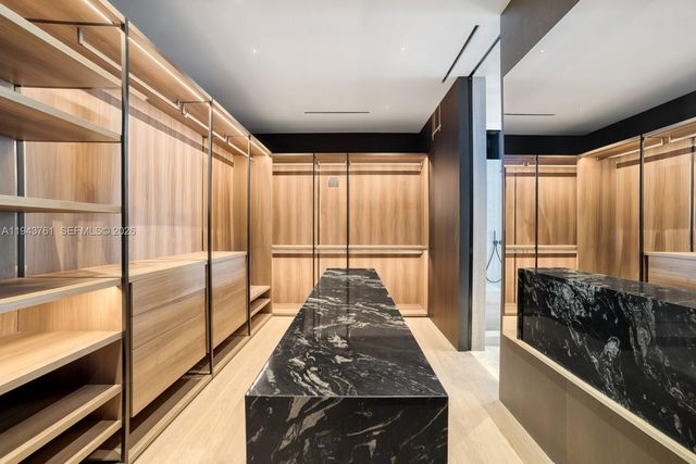 217 E Rivo Alto Dr, Miami Beach, FL 33139