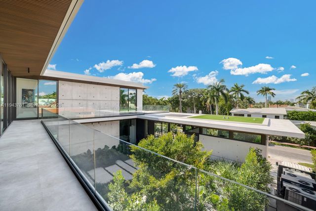 217 E Rivo Alto Dr, Miami Beach, FL 33139