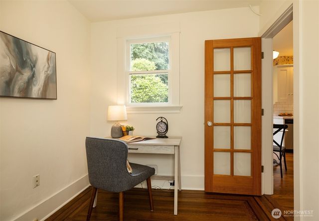 806 15th Avenue E, Seattle, WA 98112