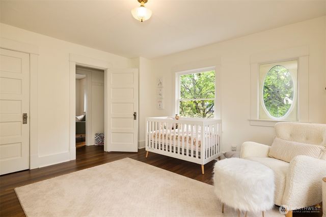806 15th Avenue E, Seattle, WA 98112