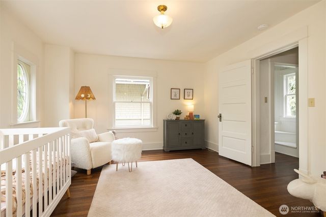 806 15th Avenue E, Seattle, WA 98112