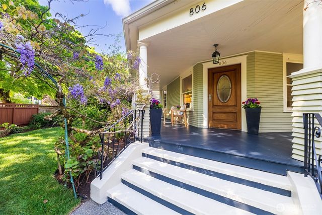 806 15th Avenue E, Seattle, WA 98112