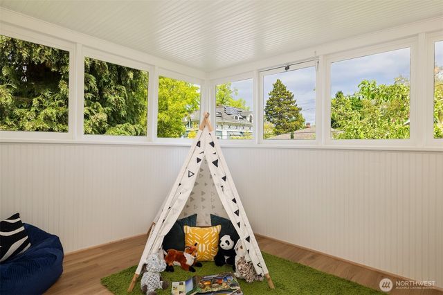 806 15th Avenue E, Seattle, WA 98112