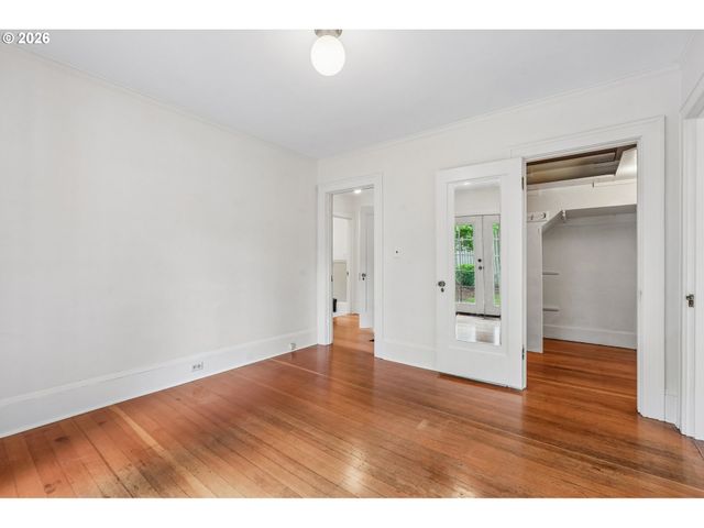 334 Ne 71ST Ave, Portland, OR 97213