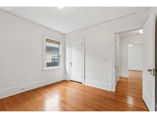 334 Ne 71ST Ave, Portland, OR 97213