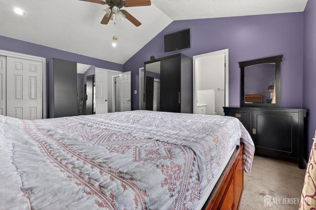 13 Diaz Court, Franklin Twsp, NJ 08823