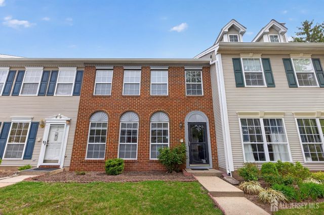 13 Diaz Court, Franklin Twsp, NJ 08823
