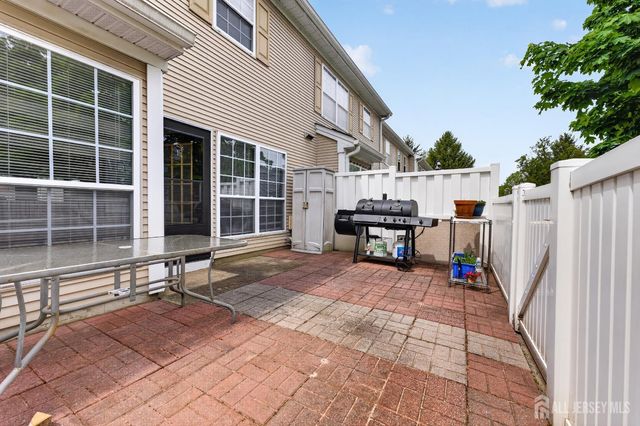 13 Diaz Court, Franklin Twsp, NJ 08823