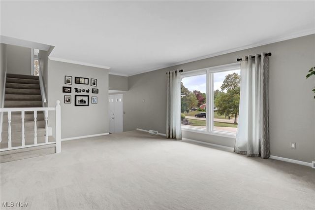 8053 Thornhurst Drive, North Royalton, OH 44133