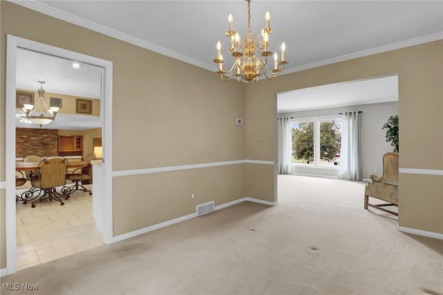 8053 Thornhurst Drive, North Royalton, OH 44133