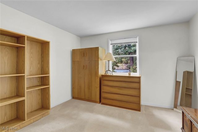 8053 Thornhurst Drive, North Royalton, OH 44133