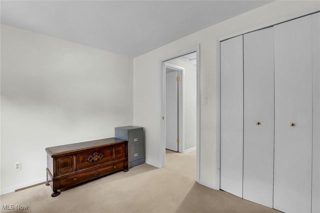 8053 Thornhurst Drive, North Royalton, OH 44133