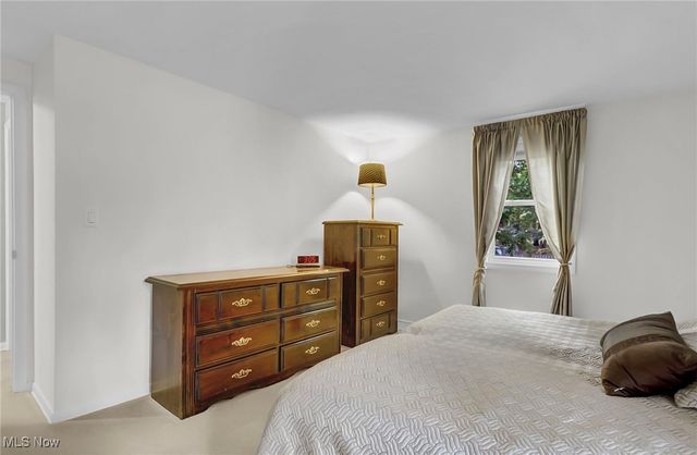 8053 Thornhurst Drive, North Royalton, OH 44133