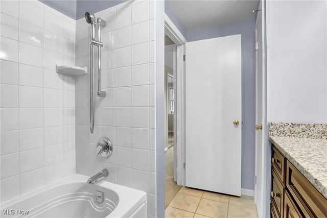 8053 Thornhurst Drive, North Royalton, OH 44133