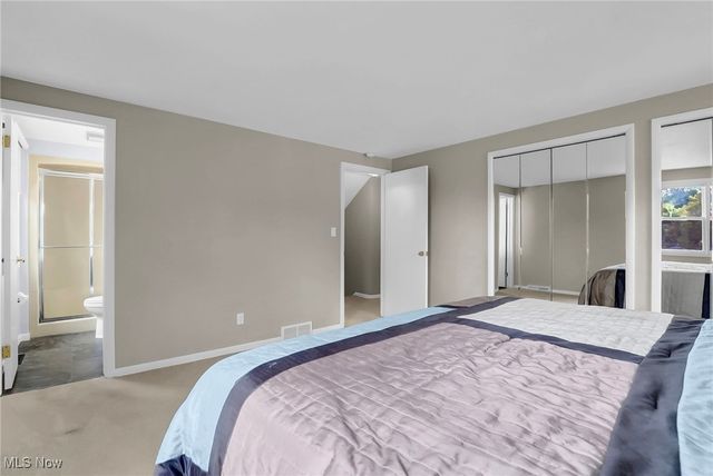 8053 Thornhurst Drive, North Royalton, OH 44133