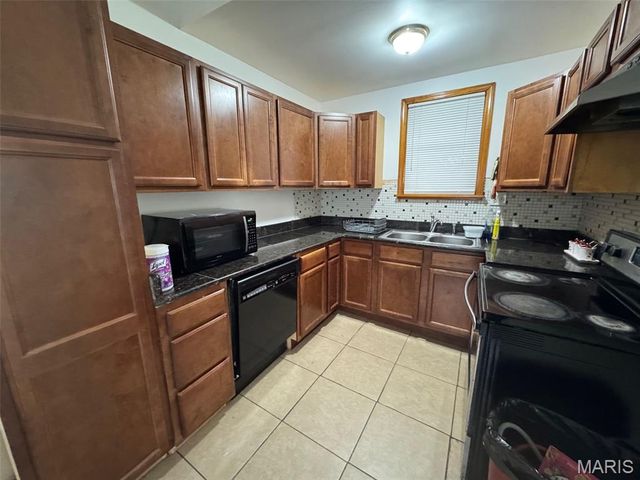 3762 French Avenue, St Louis, MO 63116