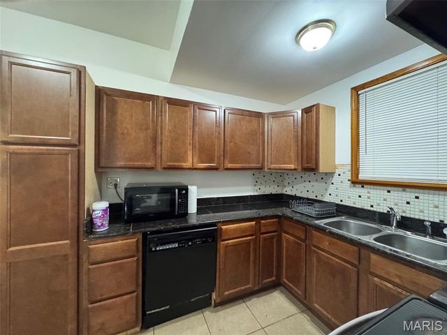 3762 French Avenue, St Louis, MO 63116