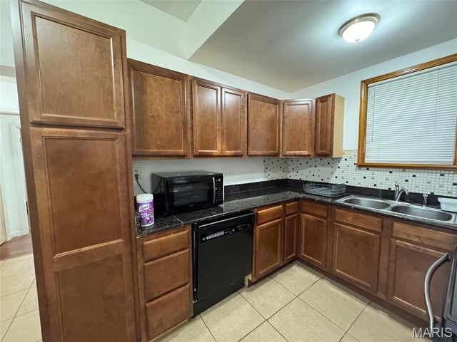 3762 French Avenue, St Louis, MO 63116