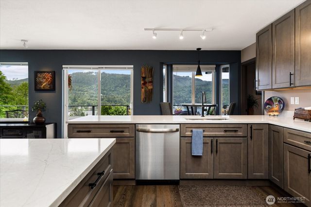 24153 Walker Valley Road, Mount Vernon, WA 98274