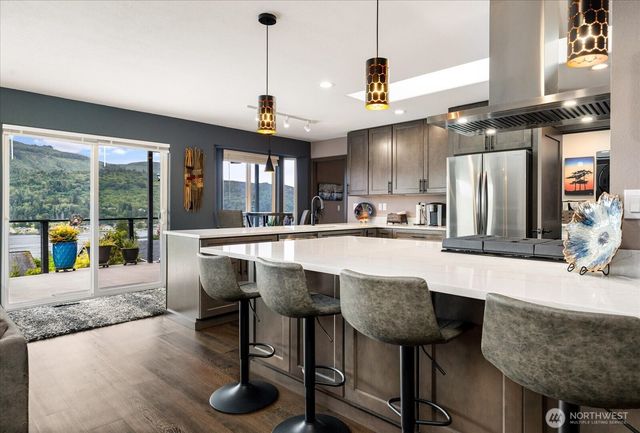 24153 Walker Valley Road, Mount Vernon, WA 98274