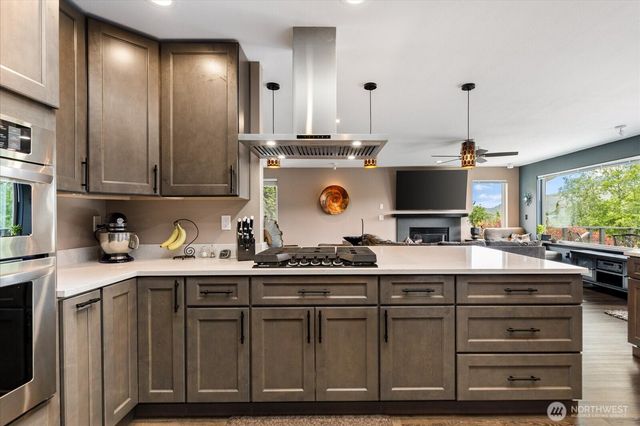 24153 Walker Valley Road, Mount Vernon, WA 98274