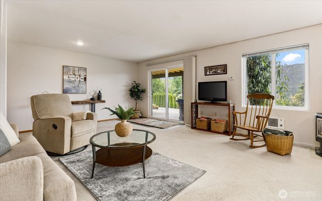 24153 Walker Valley Road, Mount Vernon, WA 98274