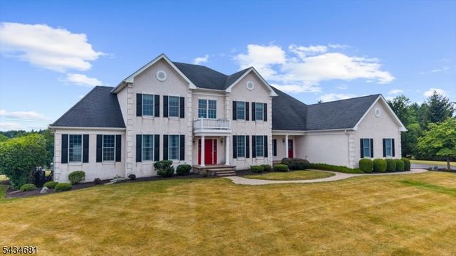 10 Claridge Ln, Raritan Twp., NJ 08822